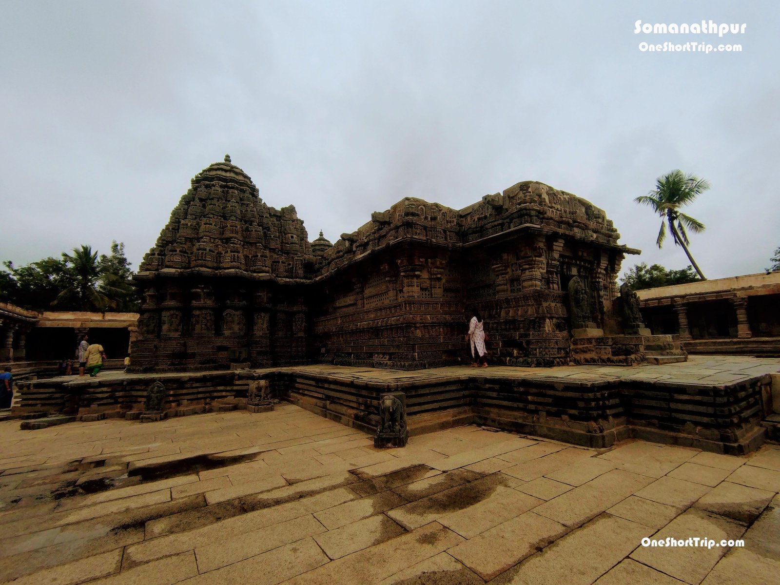 Somanathapura Temple Side View Side view of Somanathapura Chennakeshava Temple