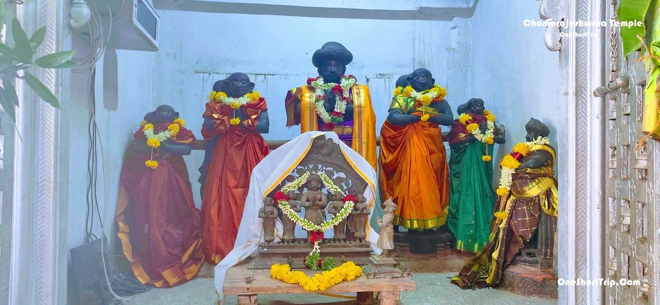 Chamarajeshwara Swamy Idol Chamarajeshwara Swamy Shiva Lingam at Chamarajanagar temple