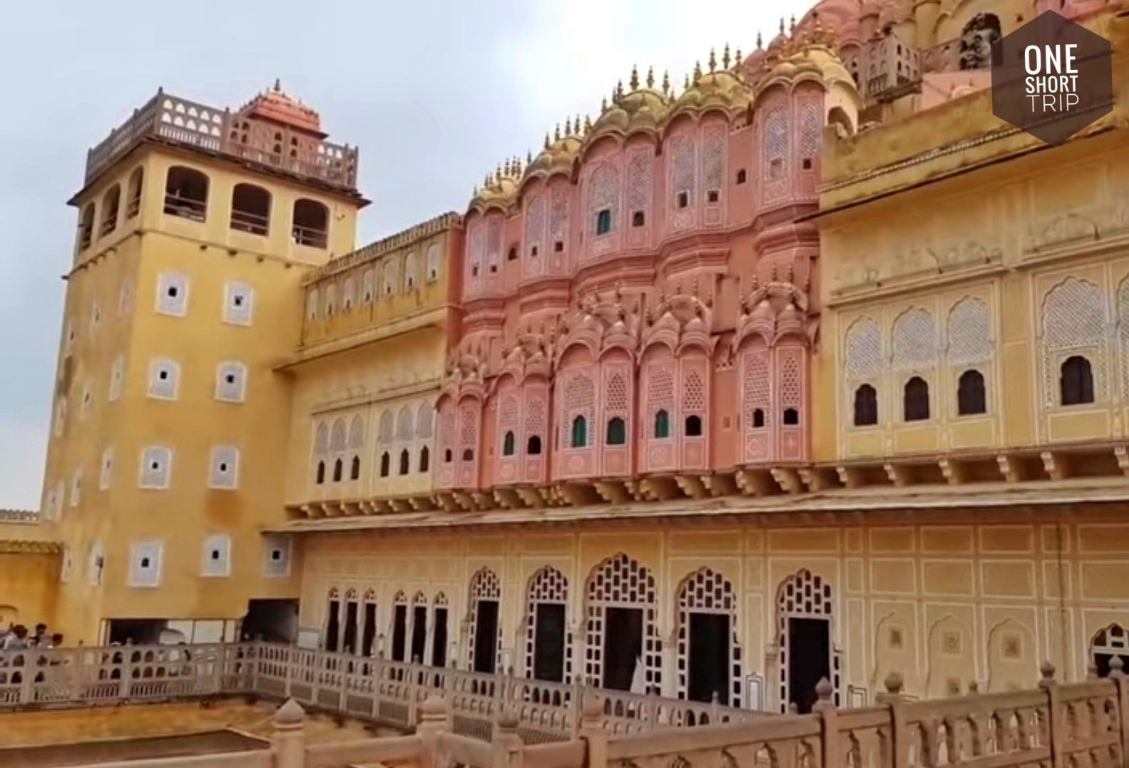 Hawa Mahal Jaipur honeycomb windows and jharokhas