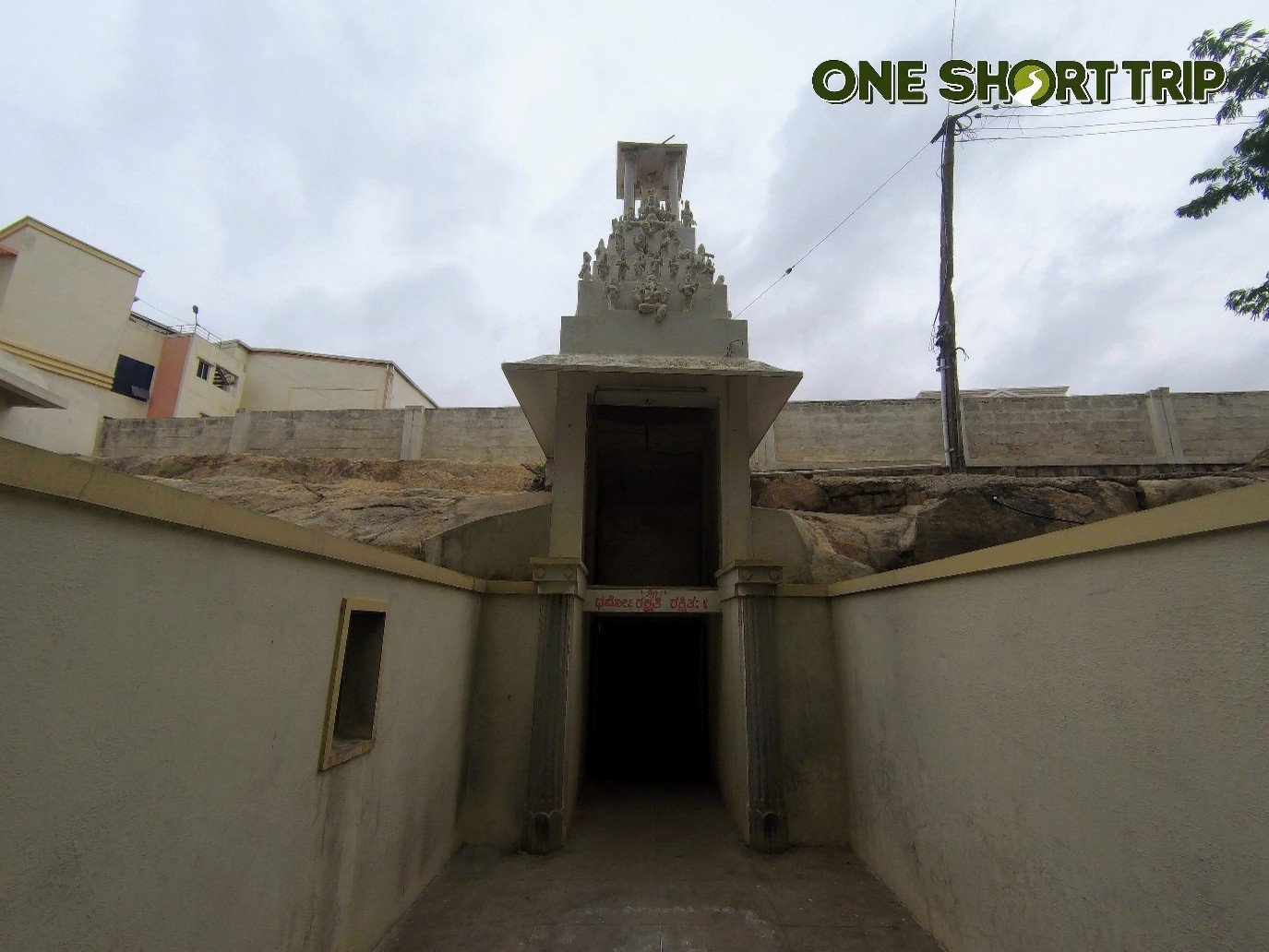 Shri Gavi Ramalingeshwara Cave Temple Bengaluru Shri Gavi Ramalingeshwara (Cave) Temple, Bengaluru