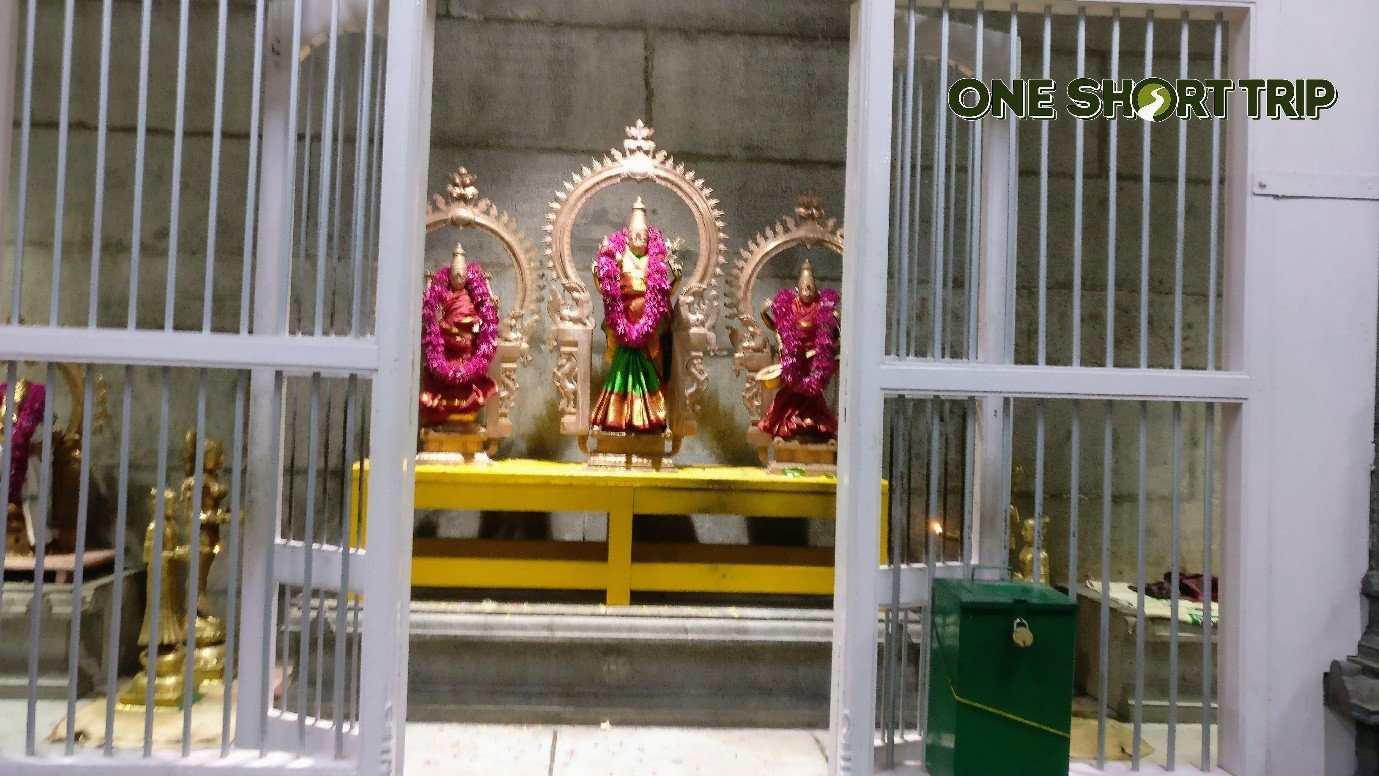 Pillared corridor inside Sri Rajarajeshwari Temple, Rajarajeshwari Nagar, Bengaluru