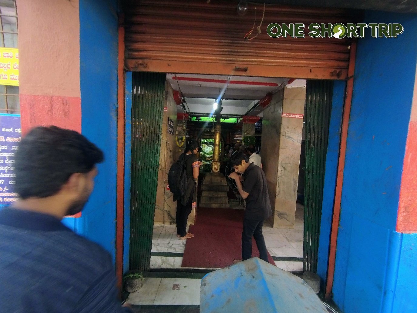 Sanctum passage inside Kote Sri Anjaneyaswamy Temple, Kalasipalya
