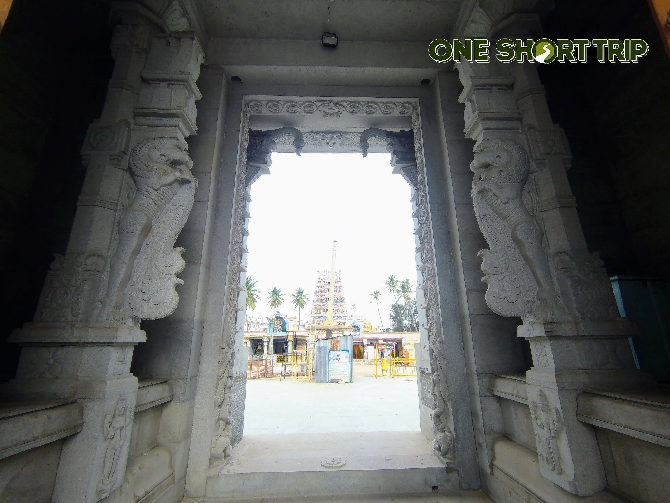 Colourful entrance arch at Sri Panchalinga Nageshwara Temple, Begur, Bengaluru