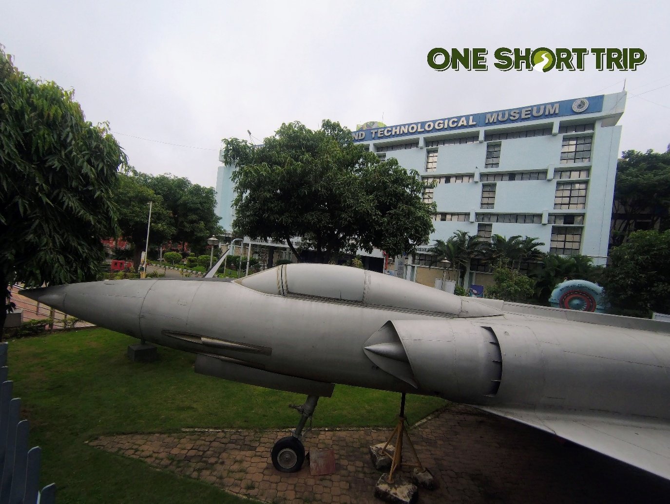 Visvesvaraya Industrial & Technological Museum 3 Retired fighter aircraft on display outside the Visvesvaraya Industrial & Technological Museum
