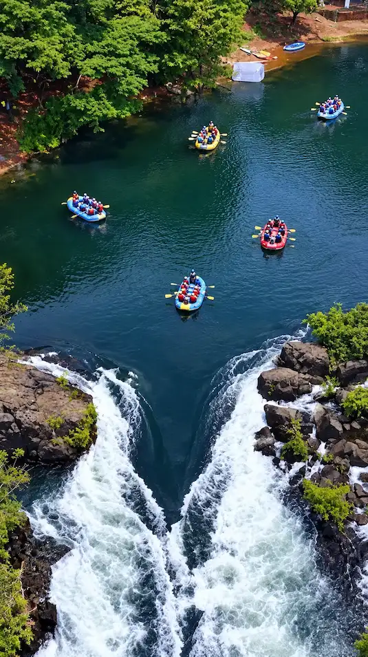 White-water rafting on the Kali River in Dandeli